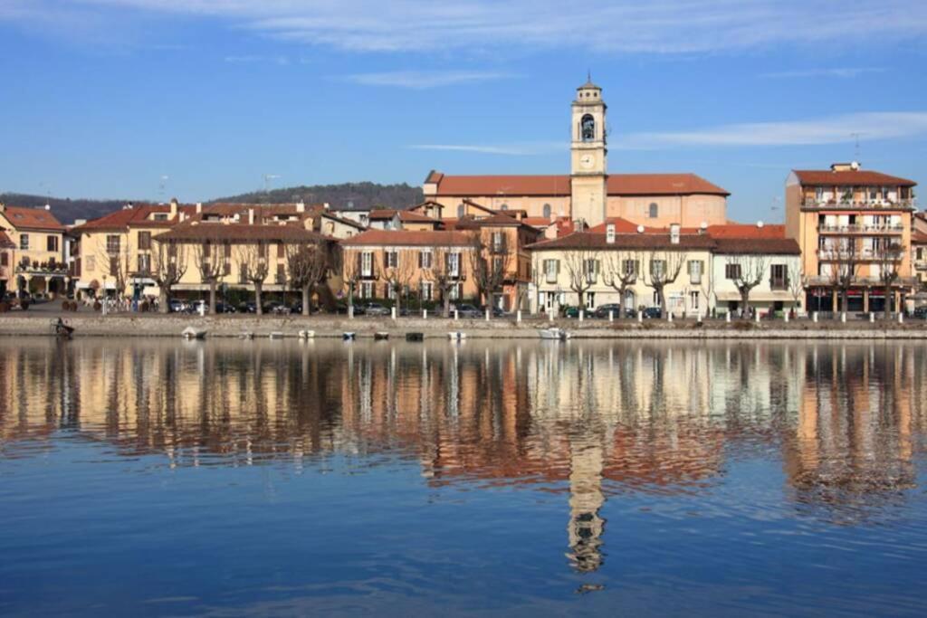L'Attico Del Lago Sesto Calende Kültér fotó